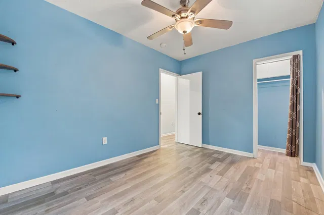 Residence photo 12