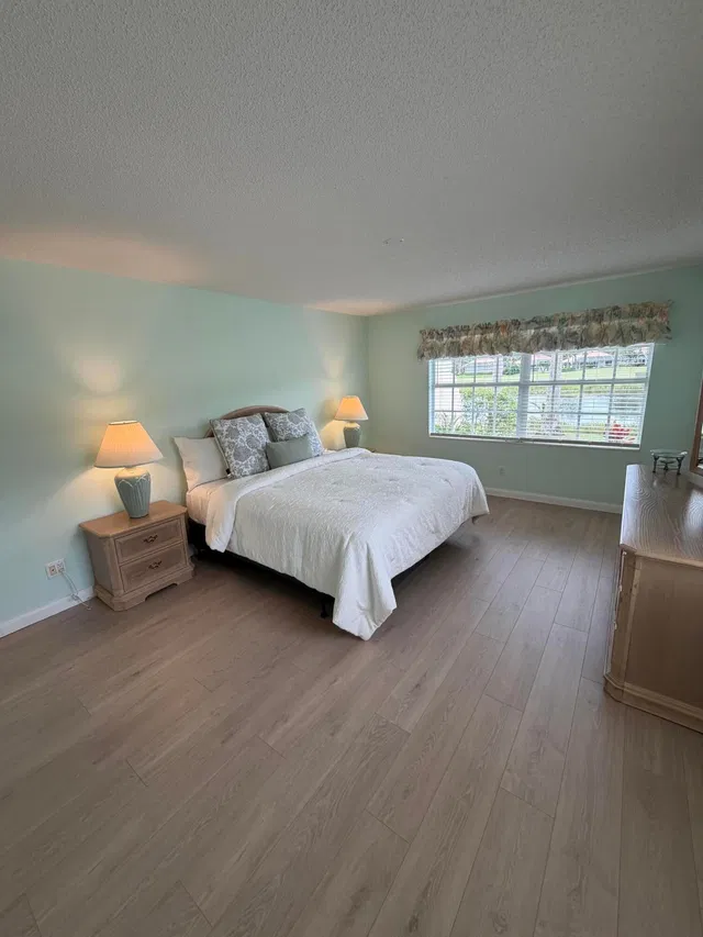 Residence photo 16