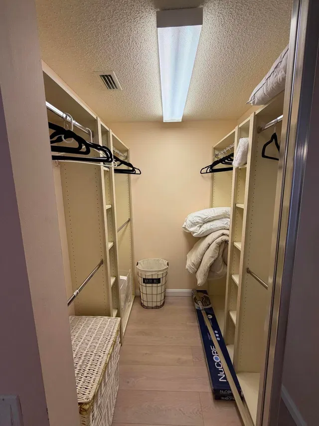 Residence photo 22