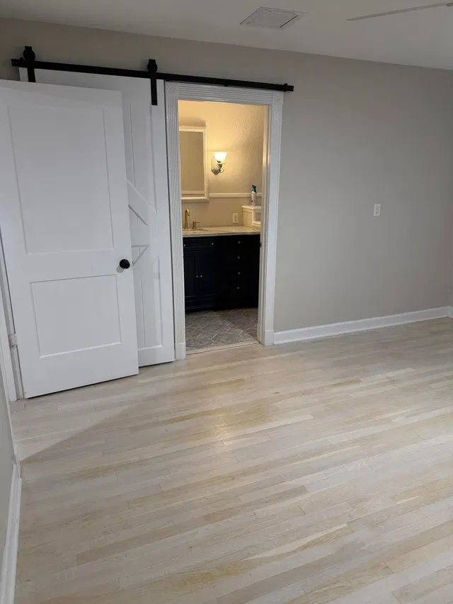  Residence photo 9