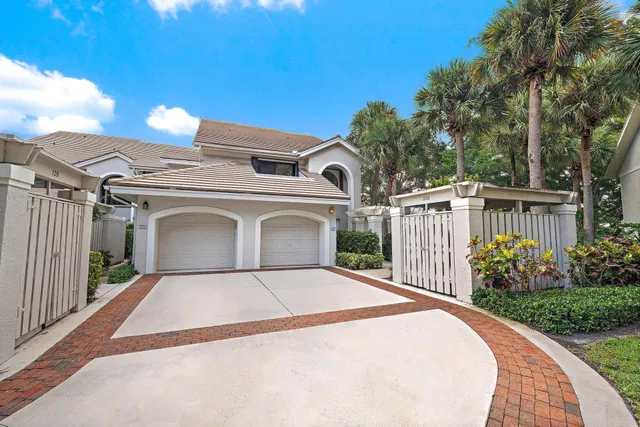 Jonathan's Landing Jupiter FL Unit 220 photo 2