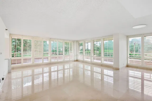 Sea Ranch Club of Boca Unit 109 photo 5