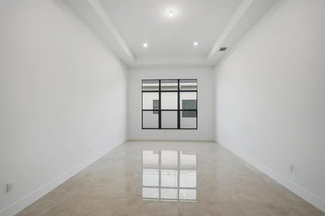  Residence photo 21