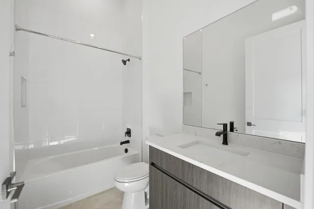  Residence photo 36