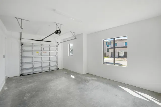  Residence photo 49
