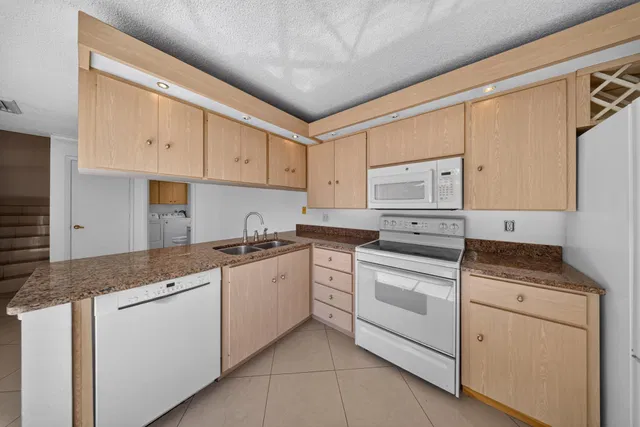 Residence photo 9