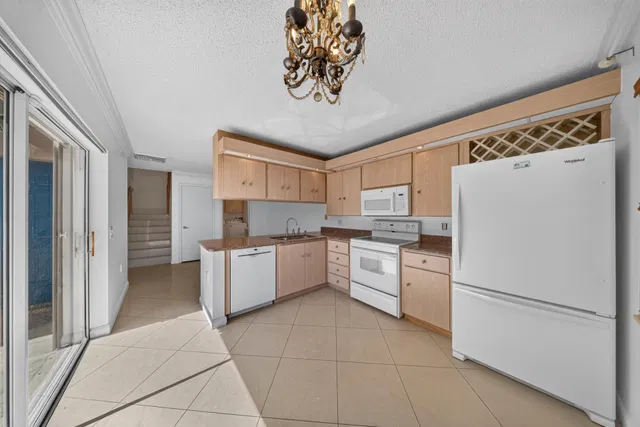 Residence photo 10