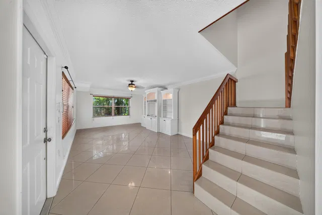 Residence photo 14