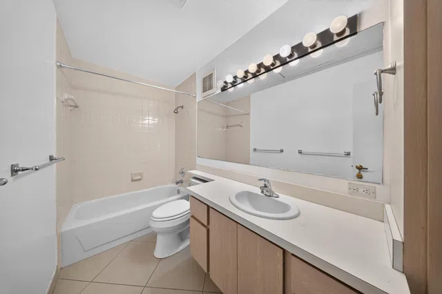 Residence photo 20