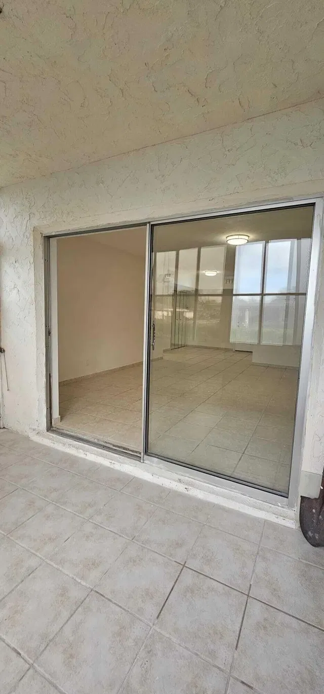 Unit 102 photo 21