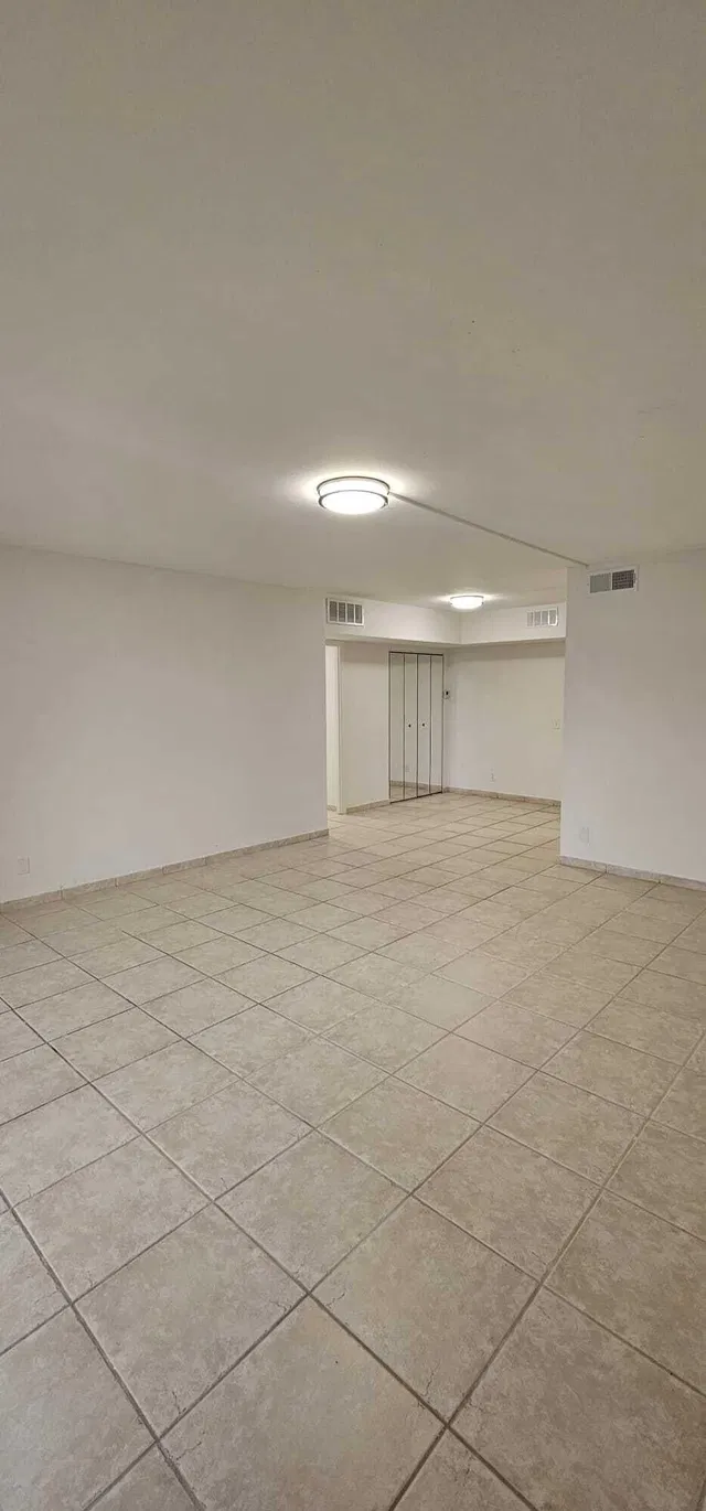 Unit 102 photo 31