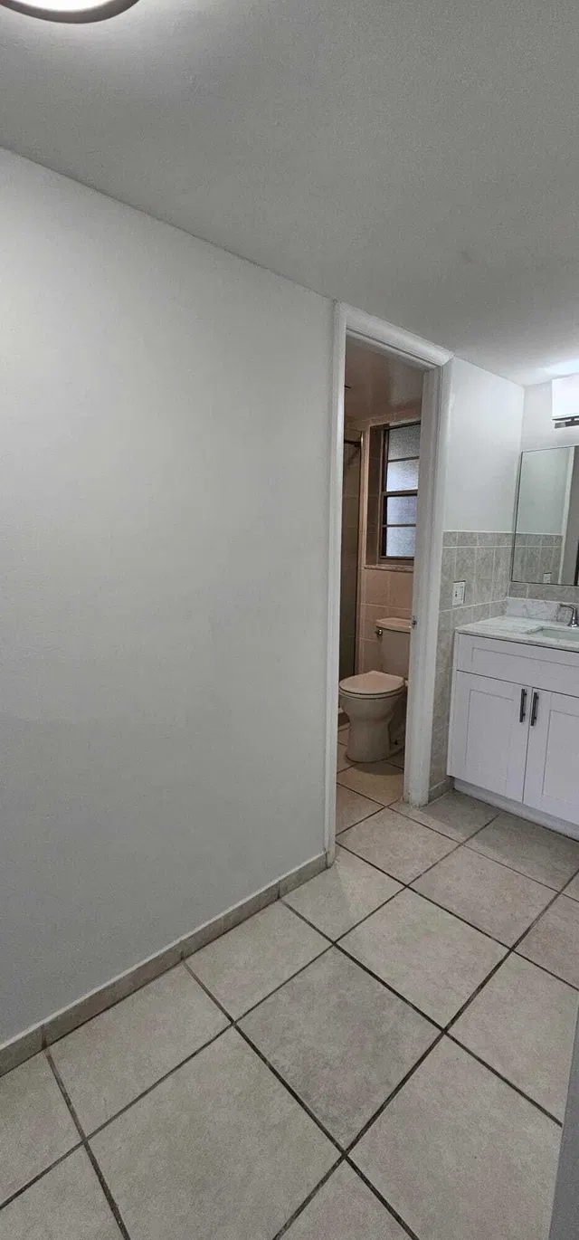Unit 102 photo 36