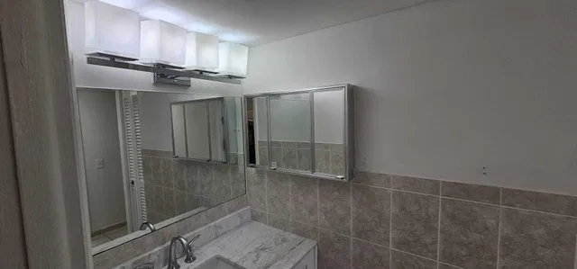 Unit 102 photo 46