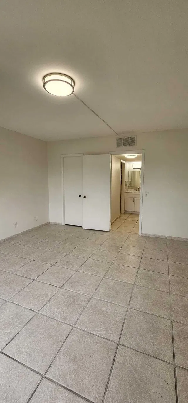 Unit 102 photo 53