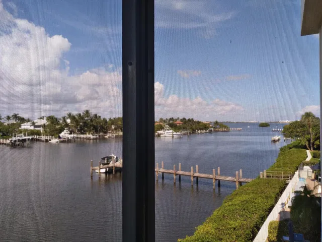South Palm Beach Unit 304 photo 9