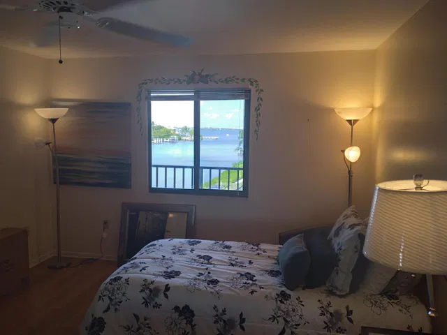 South Palm Beach Unit 304 photo 17