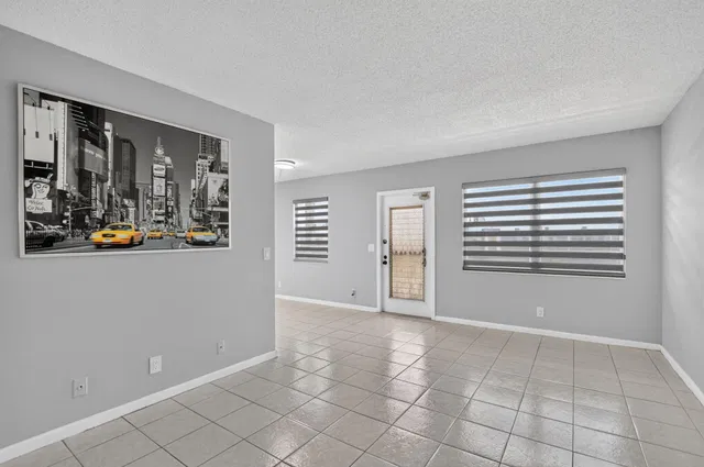  Residence photo 14