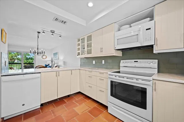 Residence photo 7