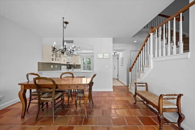 Residence photo 16