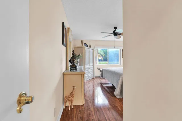  Residence photo 19