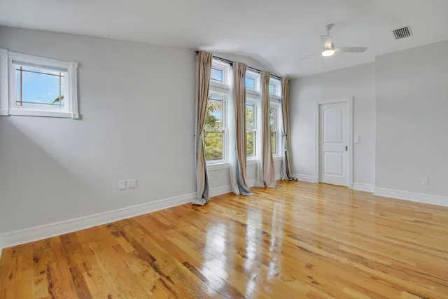 Residence photo 31