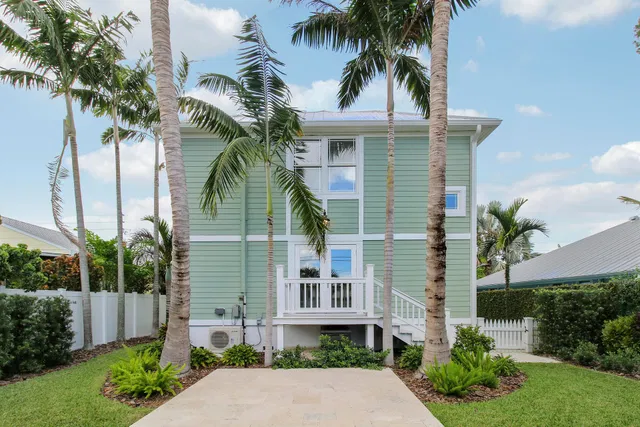 Residence photo 64