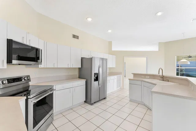  Residence photo 18