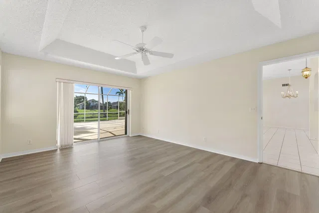 Residence photo 24