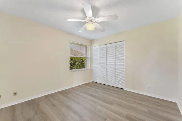  Residence photo 30