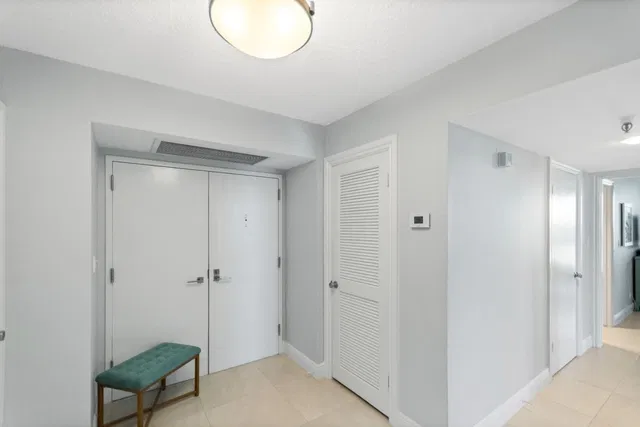 Unit 549 photo 28