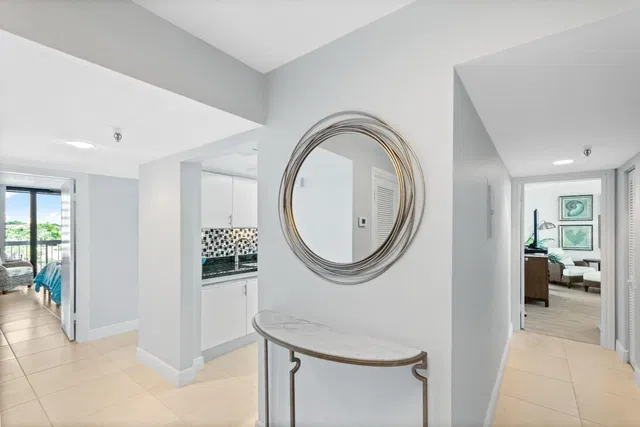Unit 549 photo 33