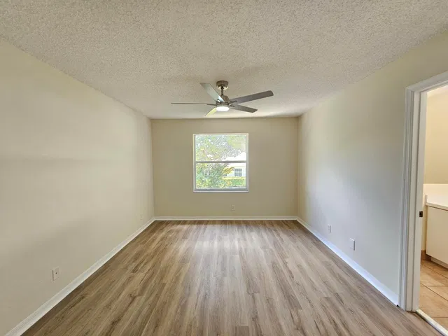  Residence photo 14