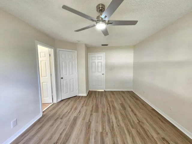  Residence photo 15