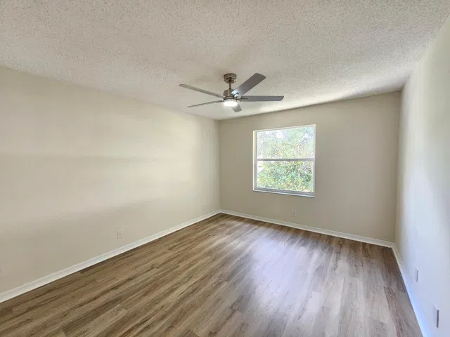  Residence photo 20