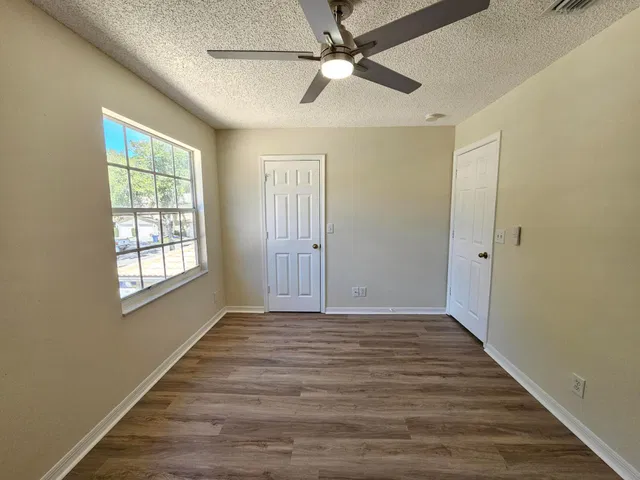  Residence photo 23