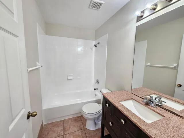  Residence photo 24