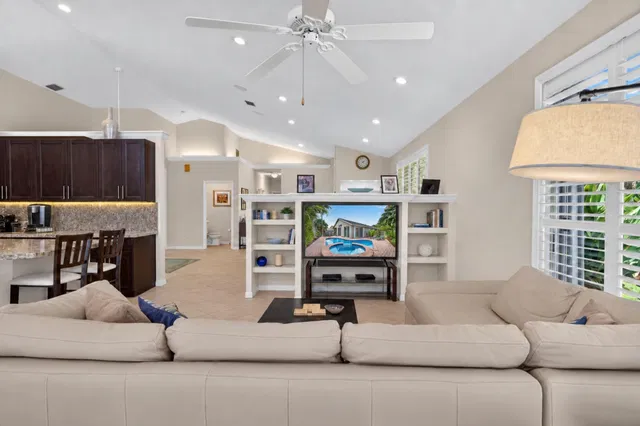  Residence photo 31