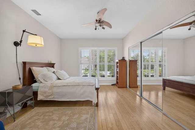  Residence photo 42