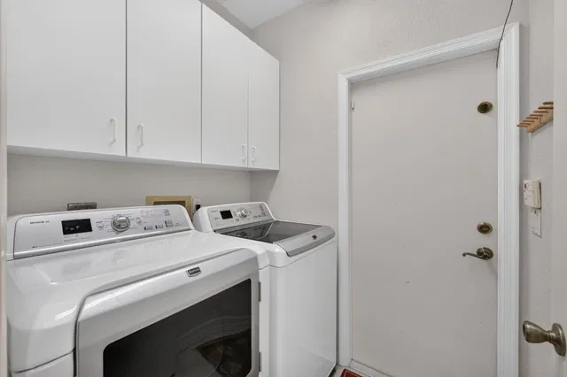  Residence photo 48