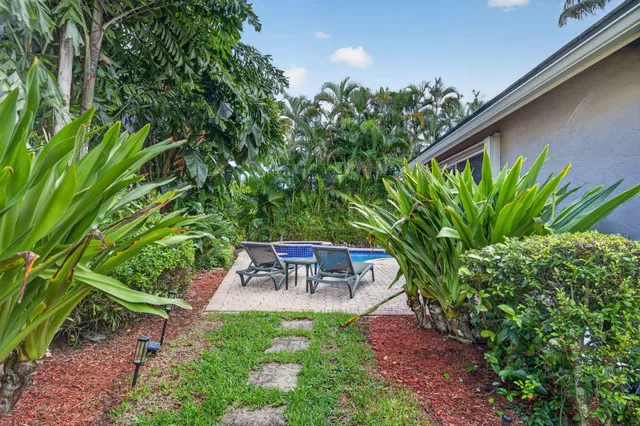  Residence photo 60