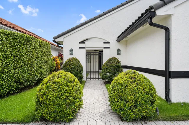 Residence photo 2