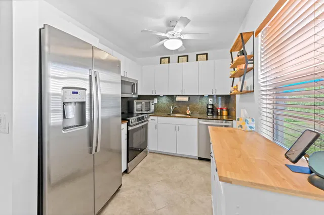  Residence photo 9