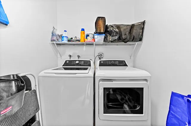  Residence photo 19