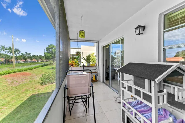 Residence photo 20
