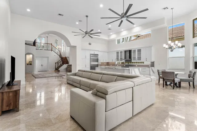 Mizner Country Club Residence photo 8