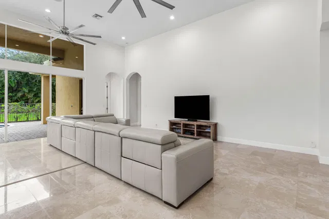 Mizner Country Club Residence photo 13