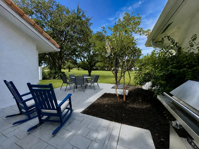 Residence photo 6
