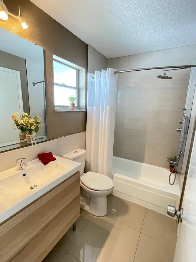 Residence photo 20