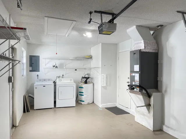 Residence photo 24
