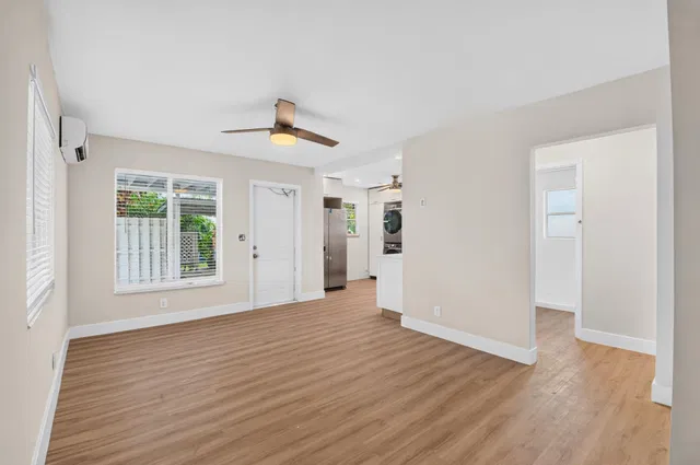  Residence photo 4